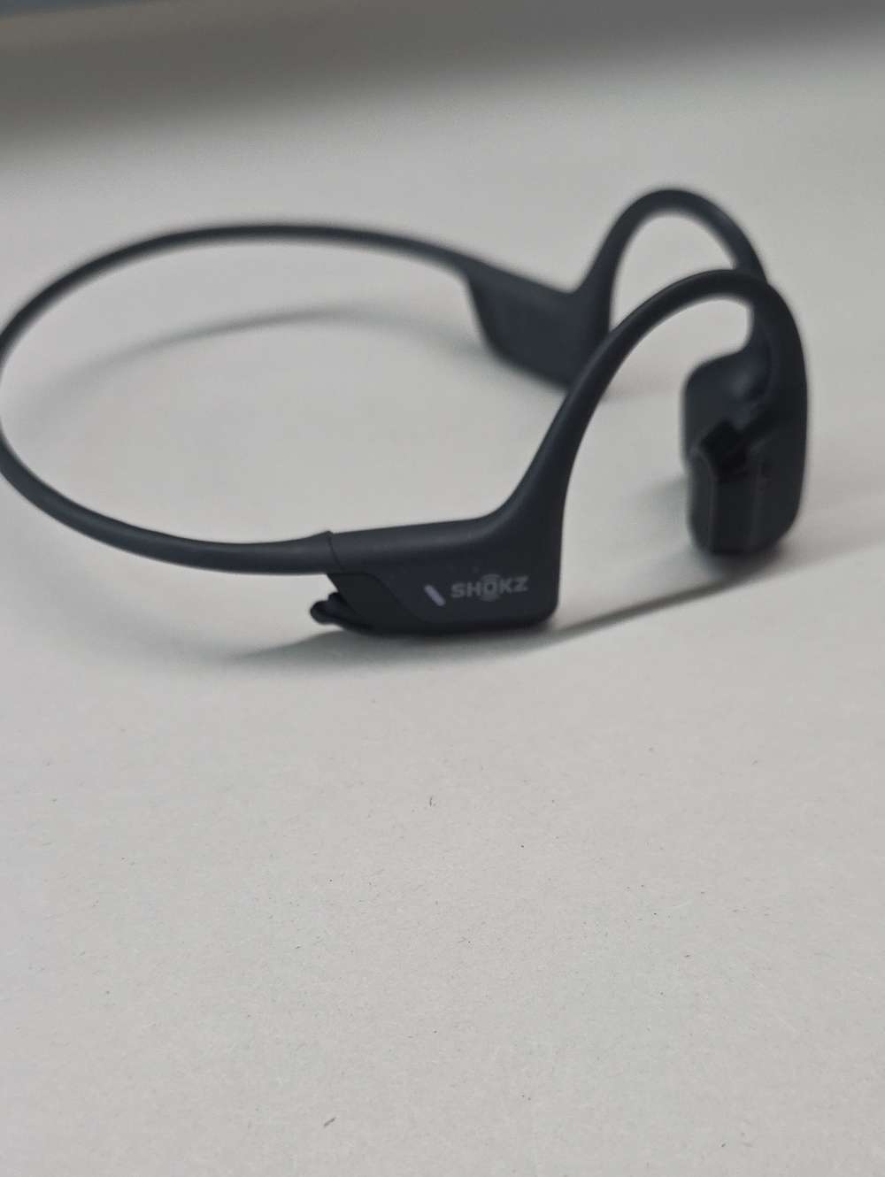 Shokz S820 Openrun Pro Bone Conduction Wireless Headphones PreOwned